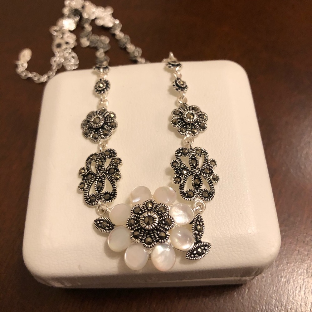 Marcasite&Mother of Pearl  necklace 925 silver.